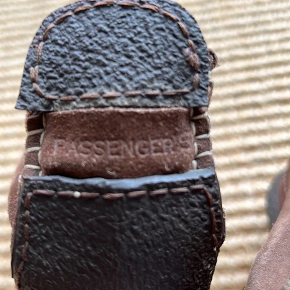 Passengers made in Italy woman’s suede loafer brown SZ 38 - Picture 5 of 5
